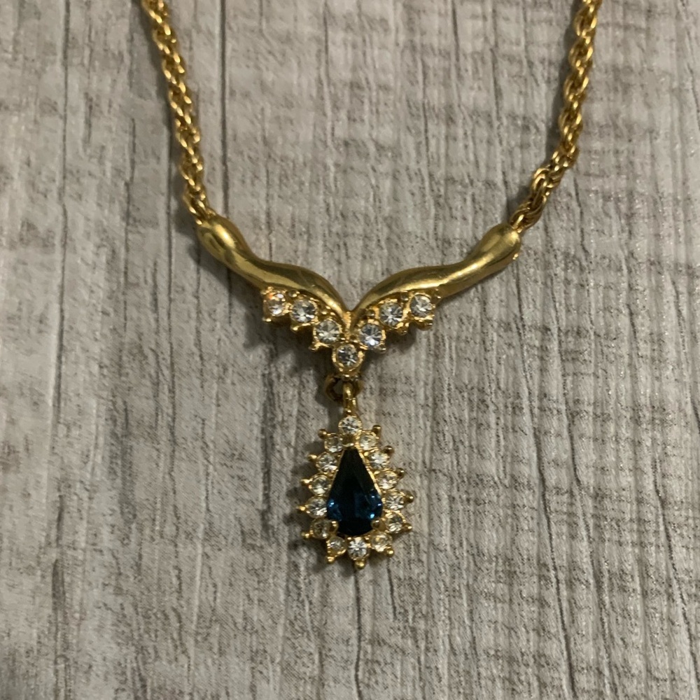 Vintage Roman Gold Tone Simulated Blue Sapphire Pendant Necklace